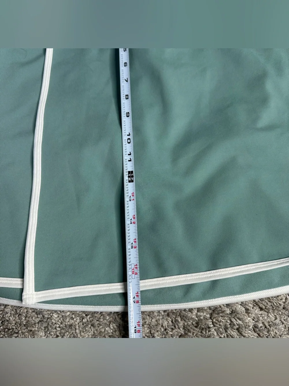 ALO Airbrush Streamlined Skirt Large Botanical green tennis athletic sporty 90’s - Picture 12 of 13